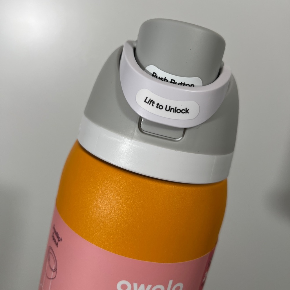 Owala 32 Oz. Water Bottle Orange - Picture 6 of 11